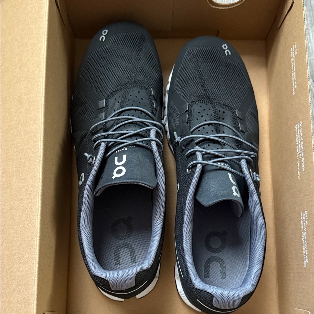On Running Men's Black and Gray Athletic Shoes